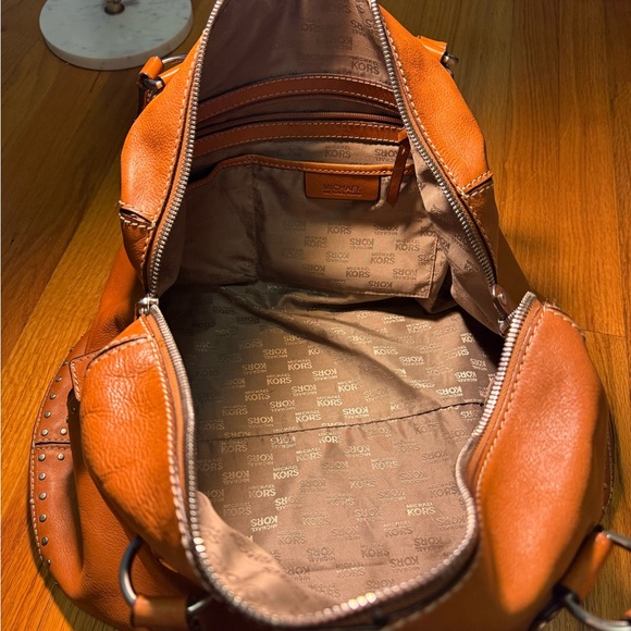 Elegant Cognac Leather Satchel with Stud Accents - Picture 8 of 9